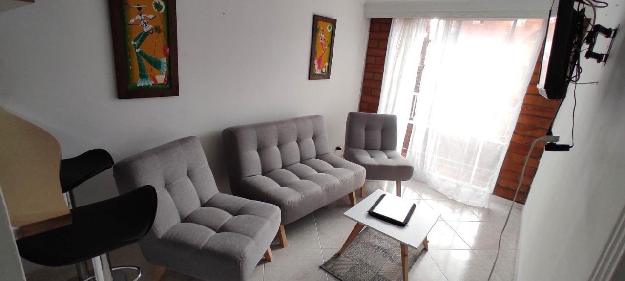Hermoso Ubicado En Zona Céntrica De Apartamento *