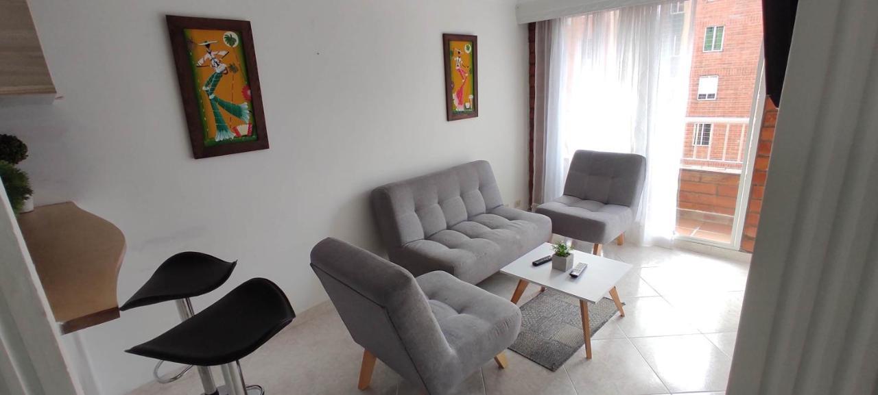 Hermoso Ubicado En Zona Céntrica De Apartamento Medellín