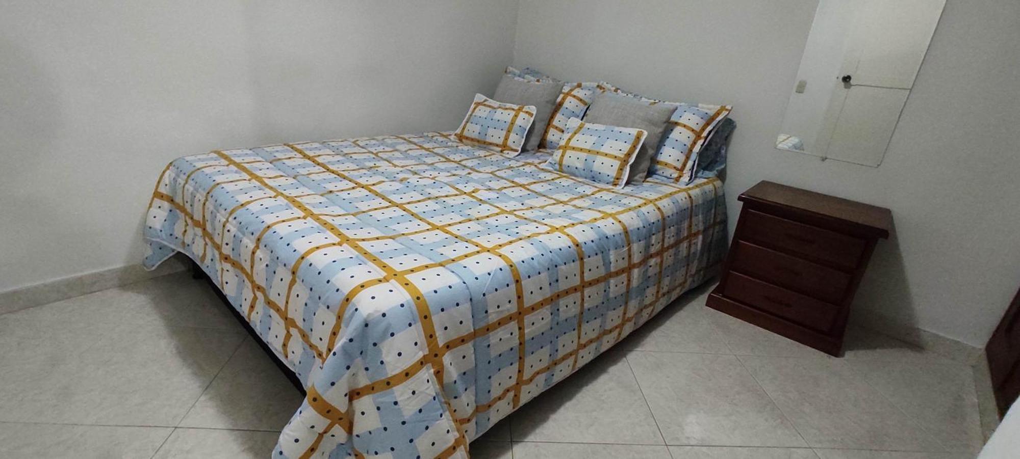 Hermoso Ubicado En Zona Céntrica De * Medellín